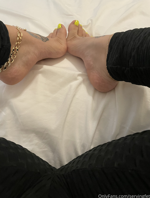 Servingbarefeet Onlyfans pictures